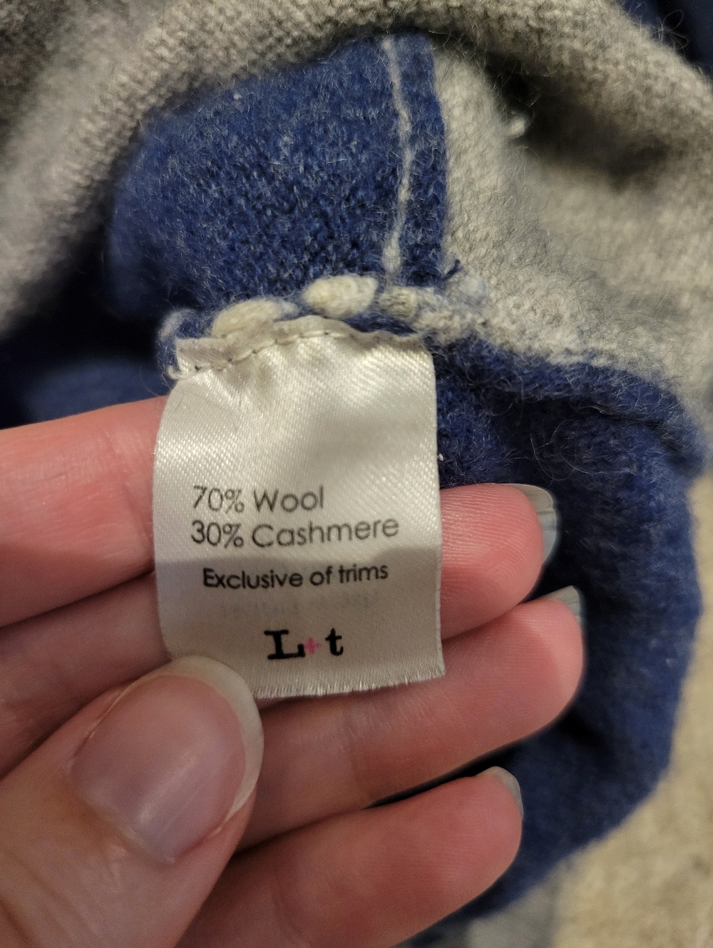 Label & Thread Wool Cashmere Colorblock Sweater - Picture 7 of 11